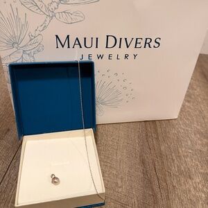 Maui divers pearl